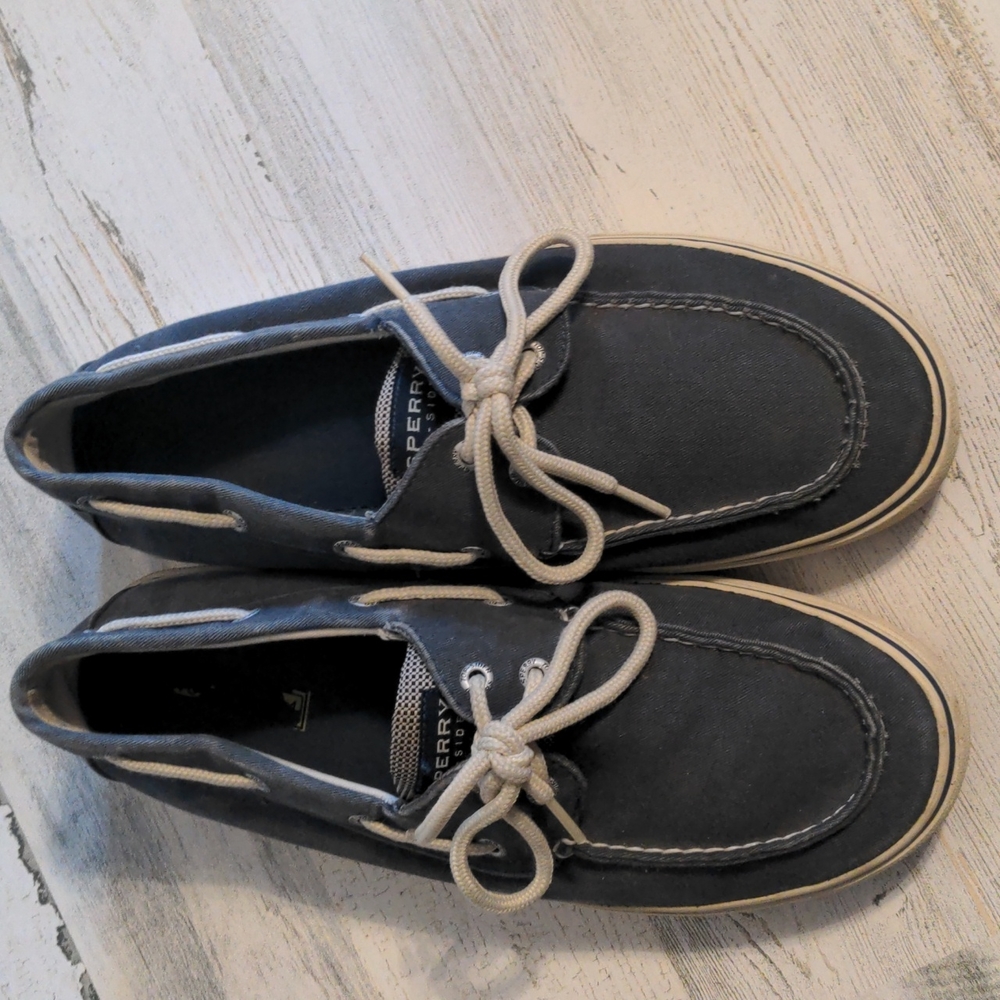 Sperry top sliders